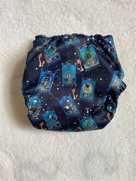 Twisted mystic tushies  Helps prevent yeast infections and keep babe dry! Round Curved Tummy Panel! Helps prevent leaks! Fit is 6lbs-55lbsFeatures of TMT Cloth Diapers Soft Water Resistant PUL AWJ, Athletic Wicking Jersey